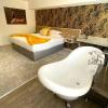 damons hotel