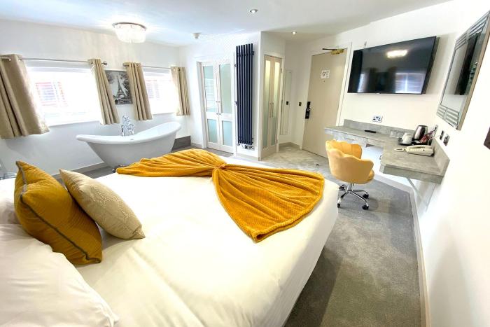 damons hotel