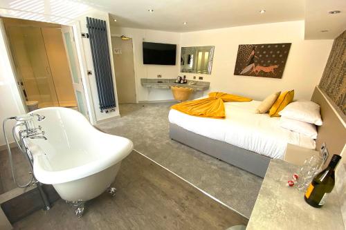 damons hotel