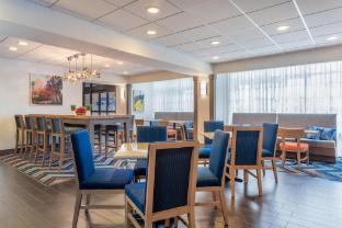hampton inn akron south