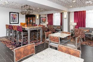 hampton inn akron south
