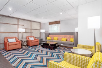 Hampton Inn Akron-South,Green>>Akron,3 star