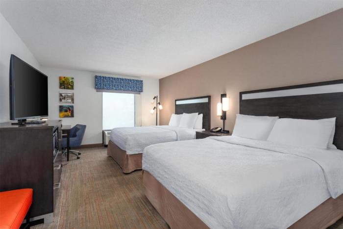 hampton inn akron south