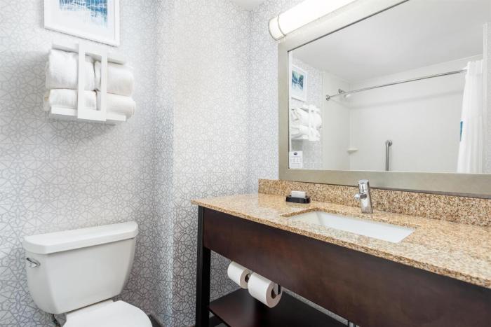 hampton inn akron south