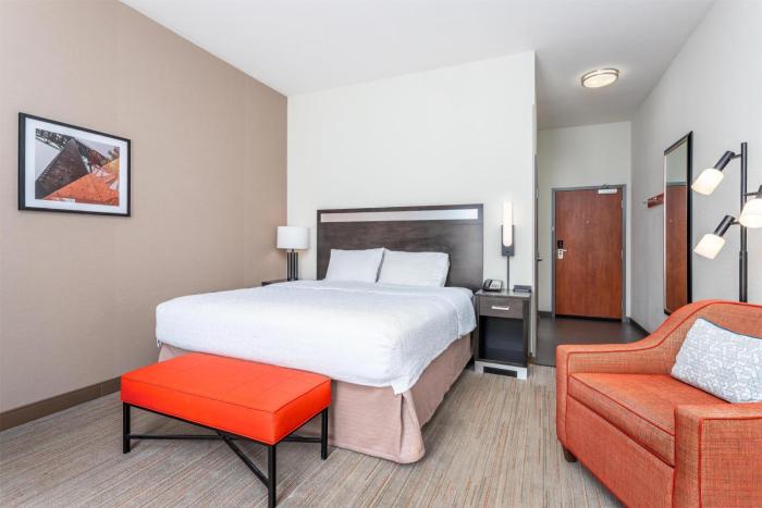 hampton inn akron south