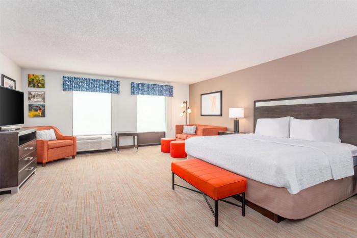 hampton inn akron south