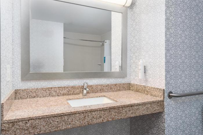 hampton inn akron south