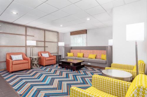hampton inn akron south