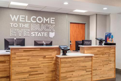 hampton inn akron south