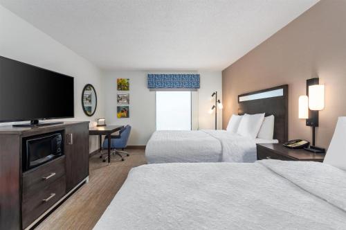 hampton inn akron south