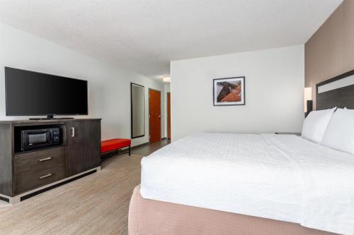 hampton inn akron south