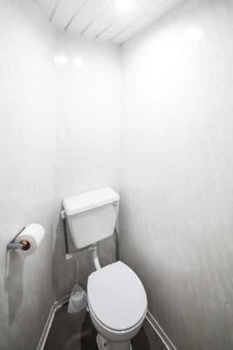 the hollingdales hotel