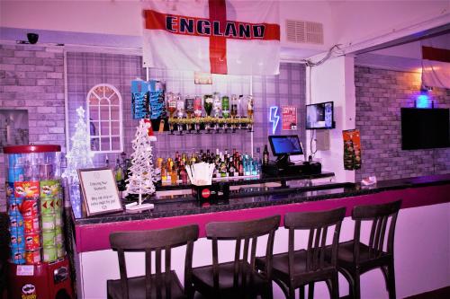 the hollingdales hotel