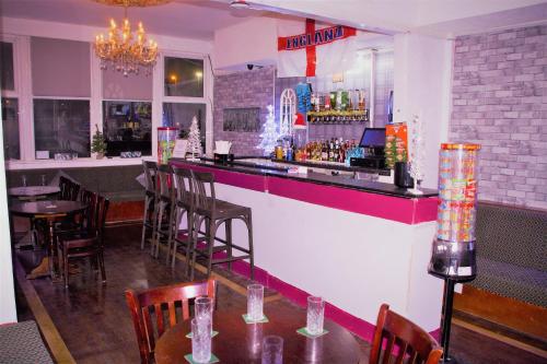 the hollingdales hotel