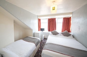 the hollingdales hotel