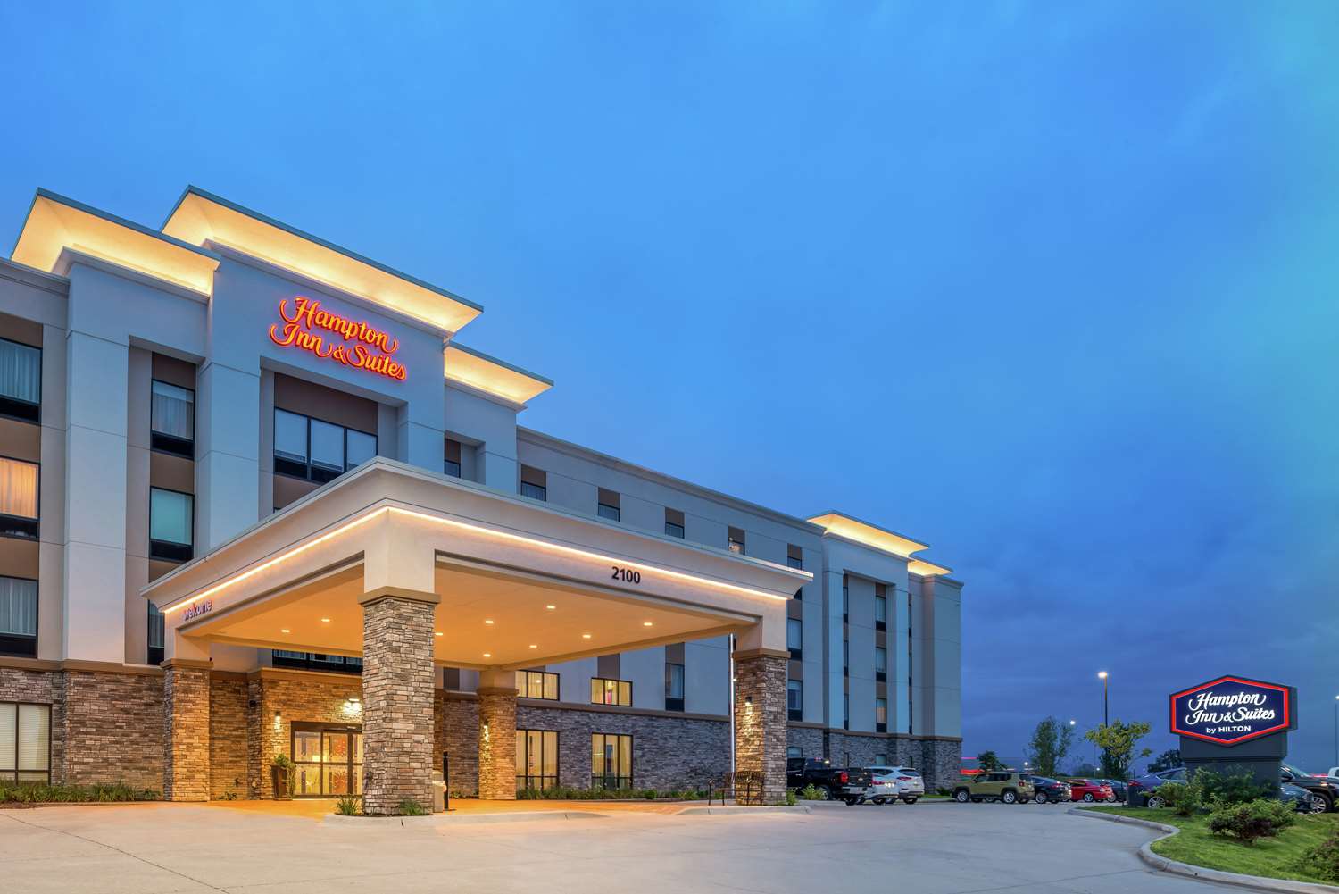 hampton inn and suites ames