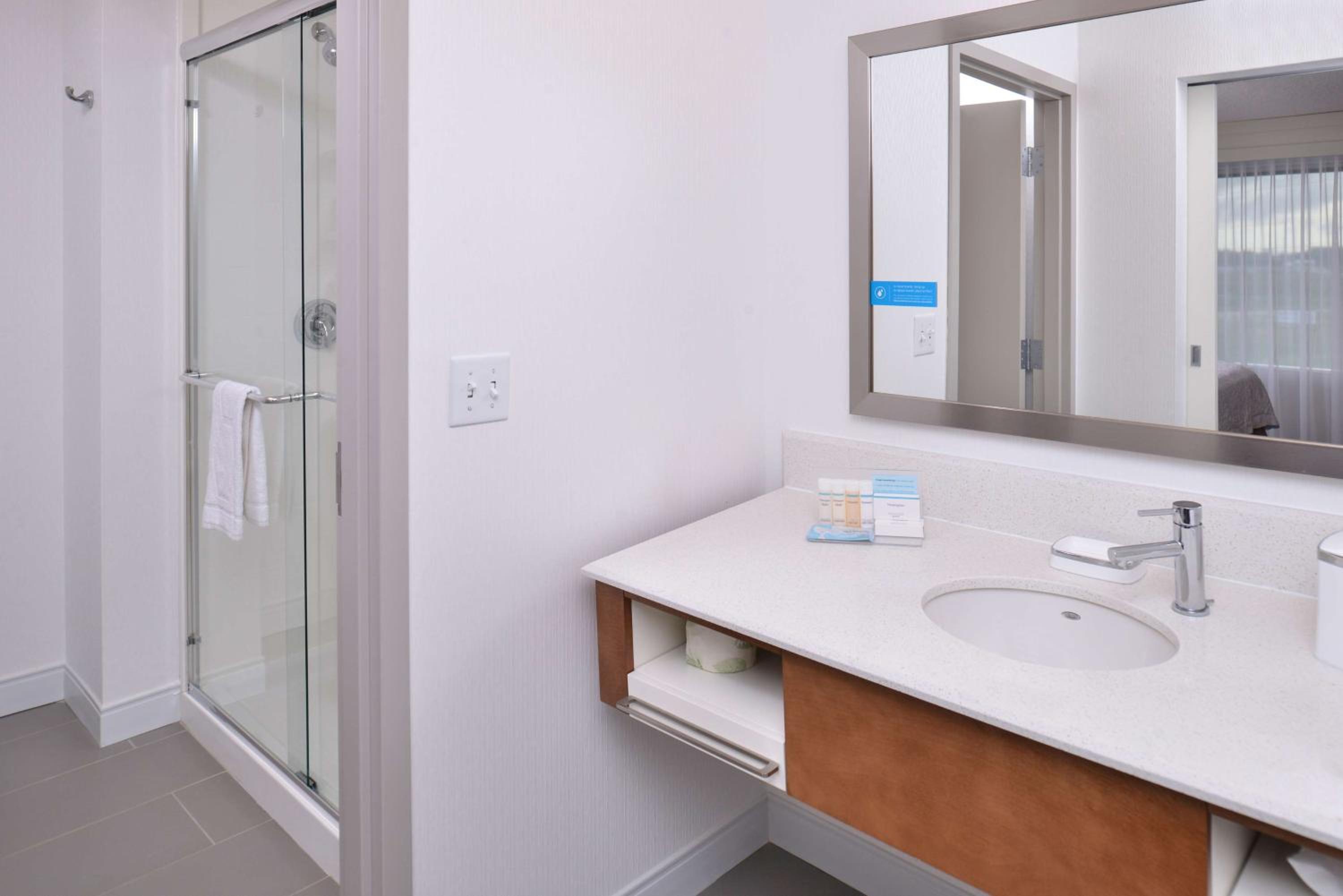 hampton inn and suites ames