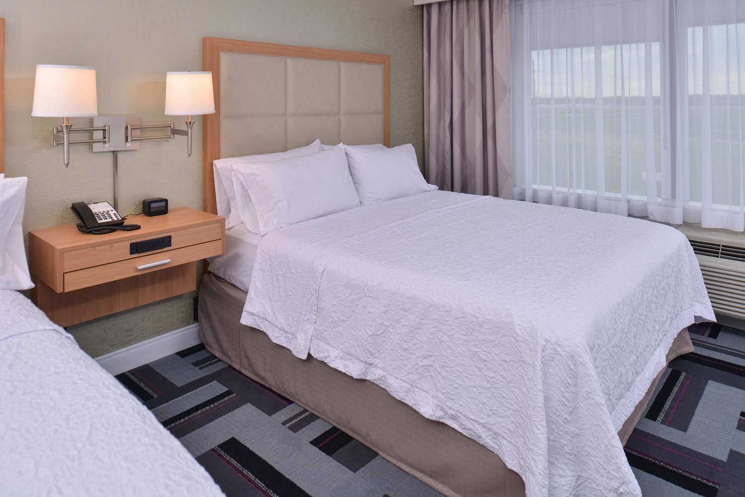 hampton inn and suites ames