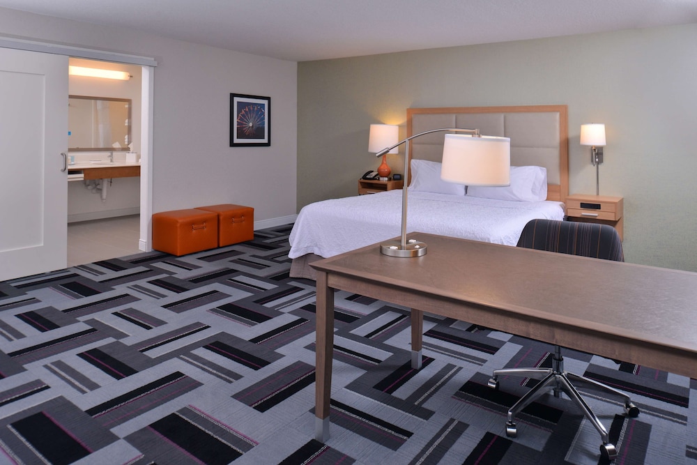 hampton inn and suites ames