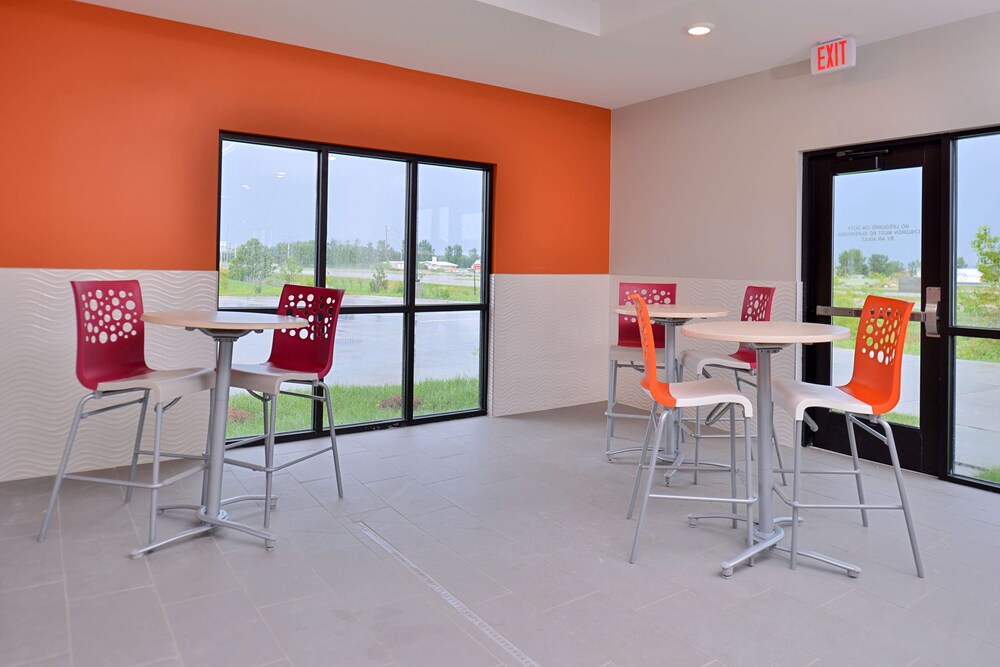 hampton inn and suites ames