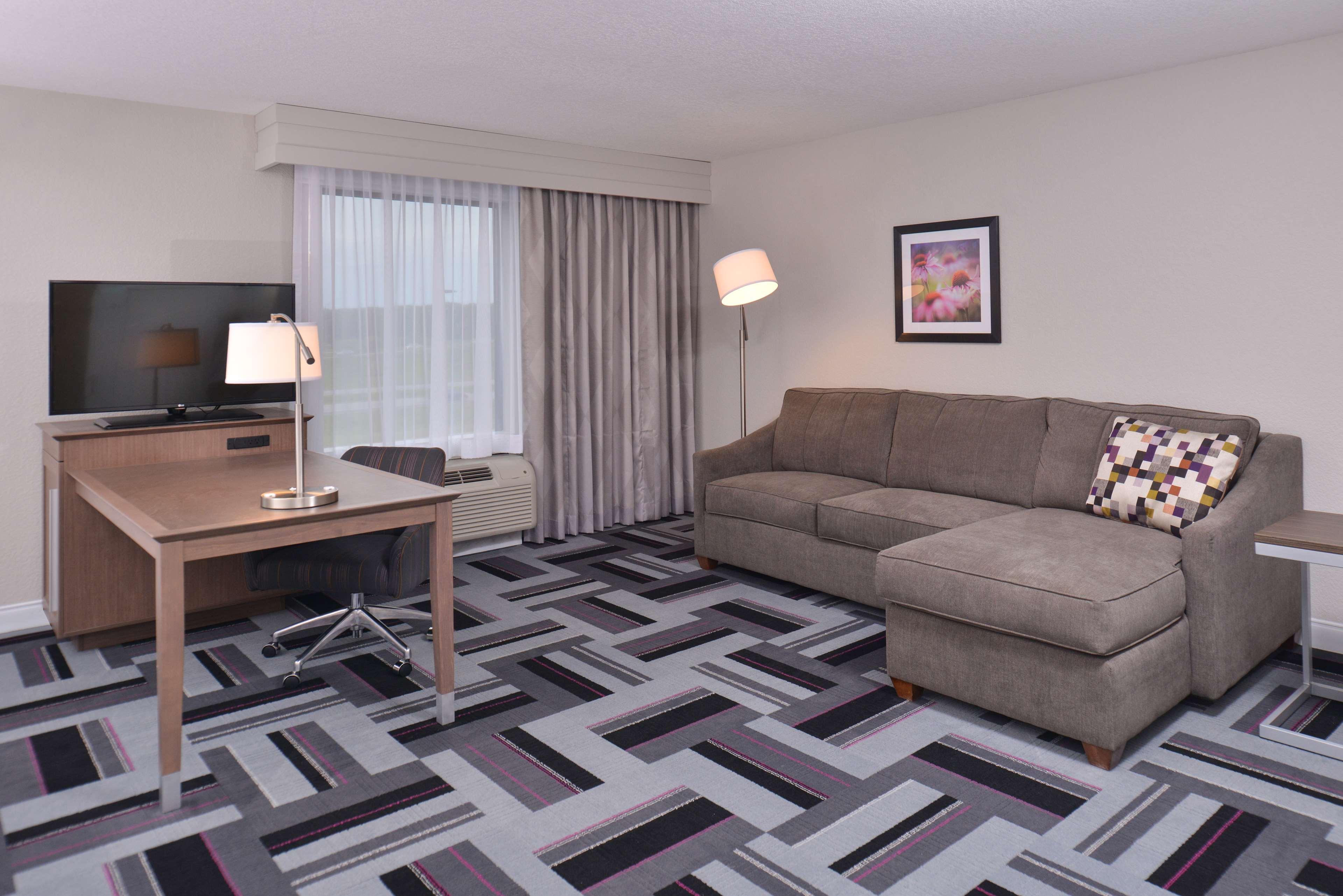 hampton inn and suites ames