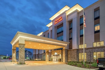 hampton inn and suites ames