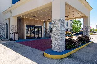 quality inn and suites near tanger outlet mall