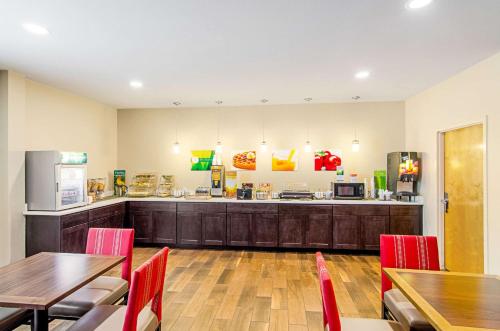 Quality Inn & Suites Near Tanger Outlet Mall,Gonzales>>Baton Rouge,2.5 star