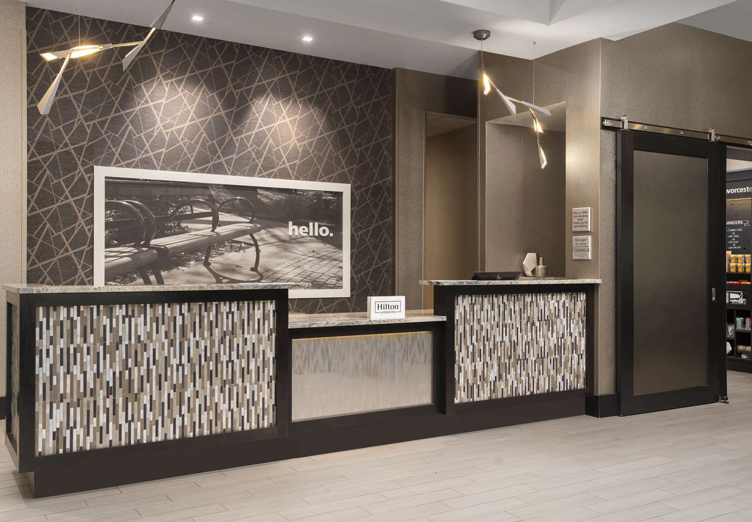 hampton inn and suites worcester