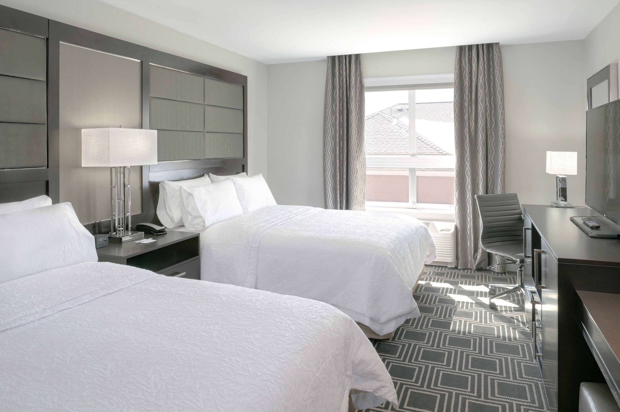 hampton inn and suites worcester