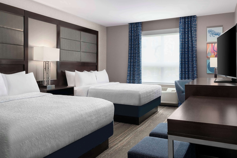 hampton inn and suites worcester
