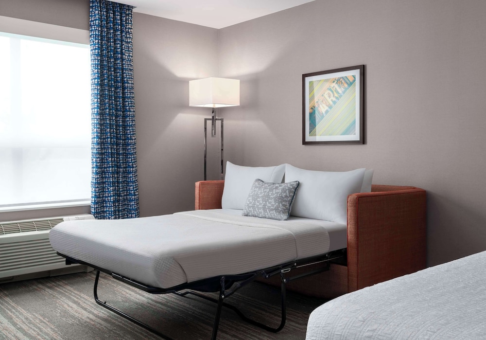 hampton inn and suites worcester