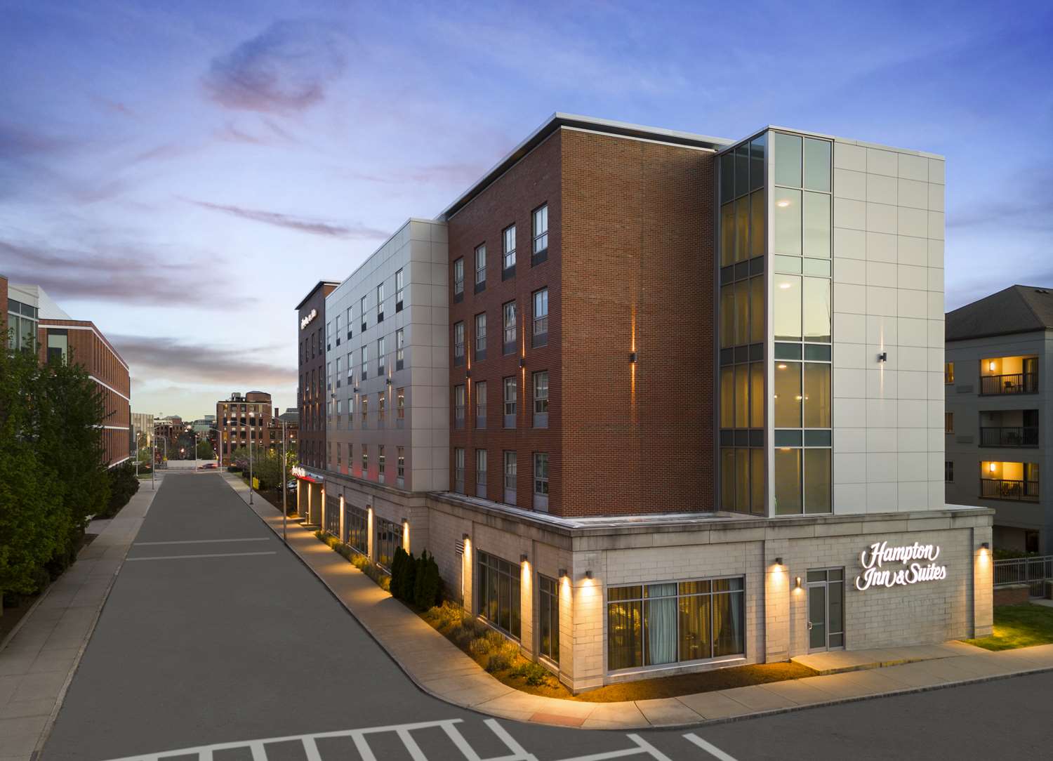 hampton inn and suites worcester