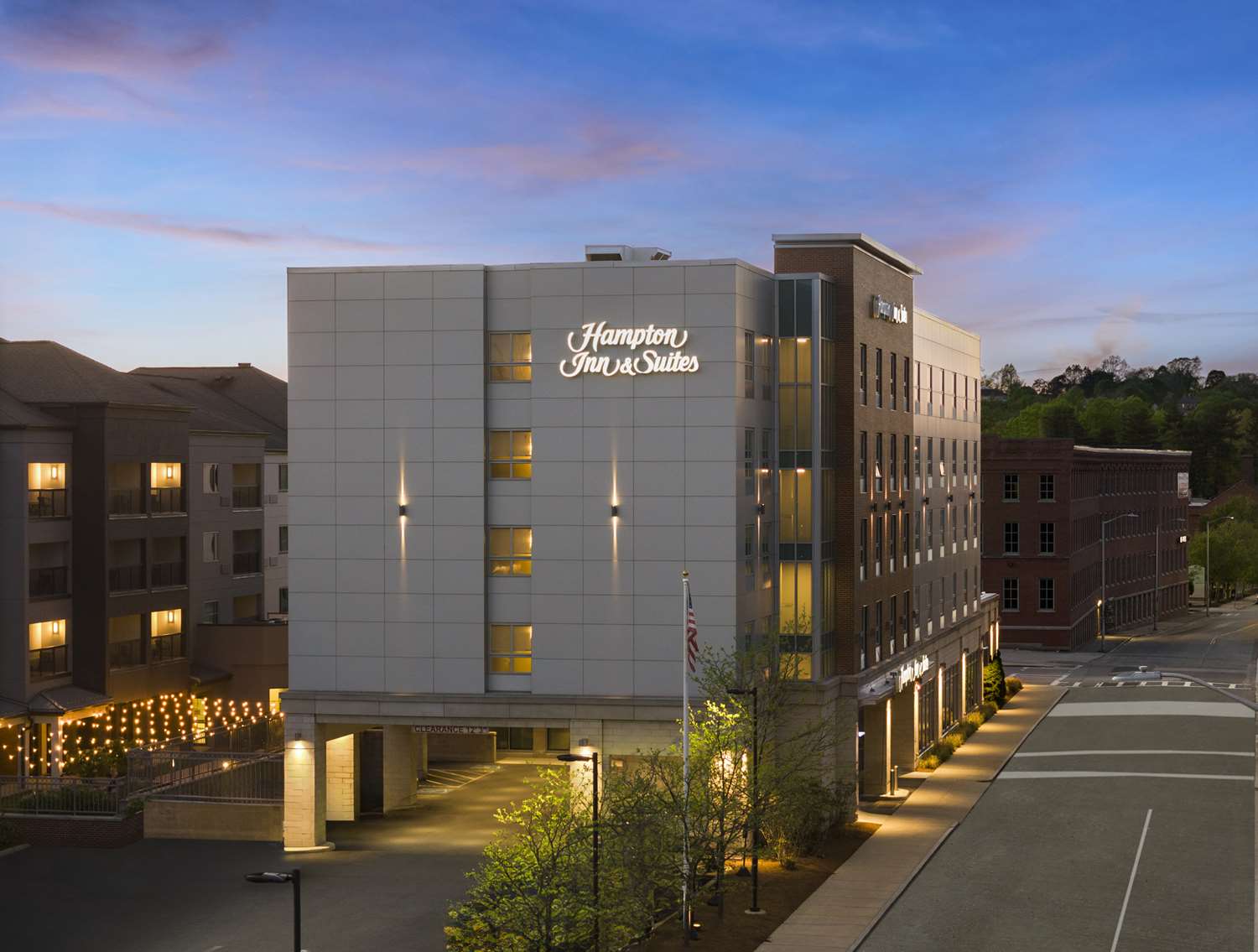 hampton inn and suites worcester