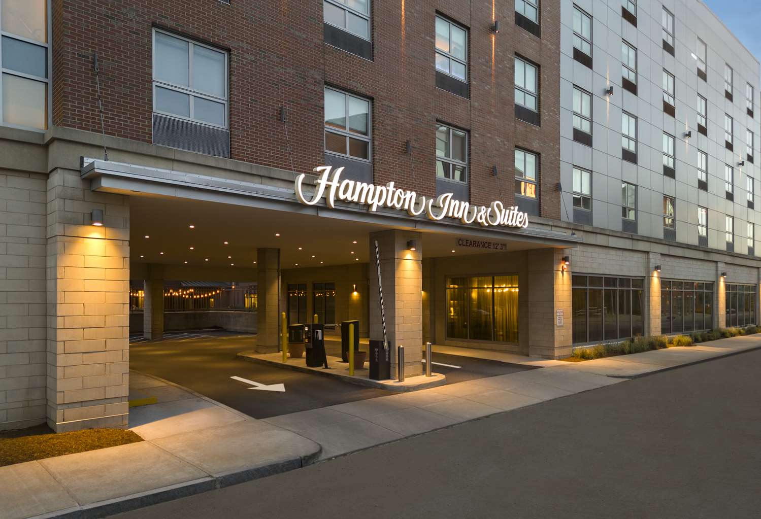 hampton inn and suites worcester