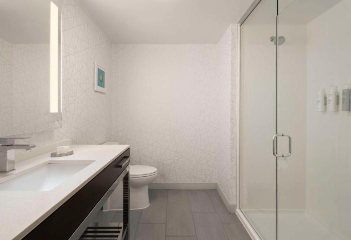 hampton inn and suites worcester