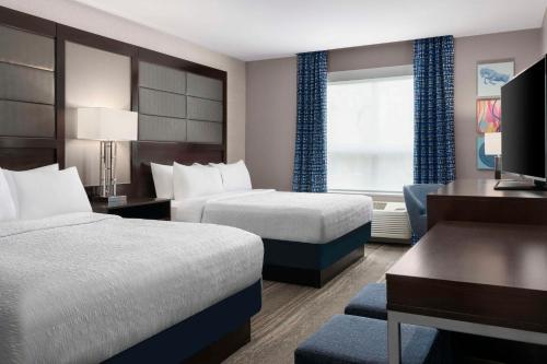 hampton inn and suites worcester