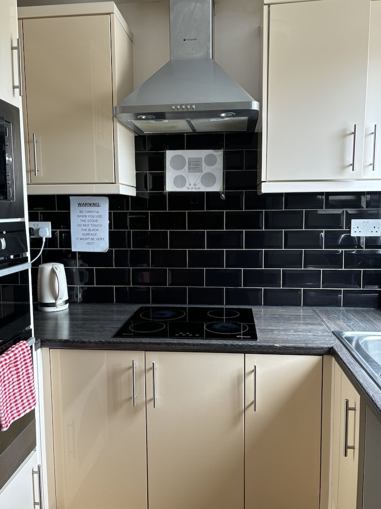 harrow road rooms