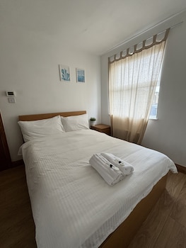 harrow road rooms