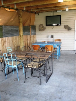 Fat Owl Motel, Bar & Eatery,Piopio>>Otorohanga,3 star