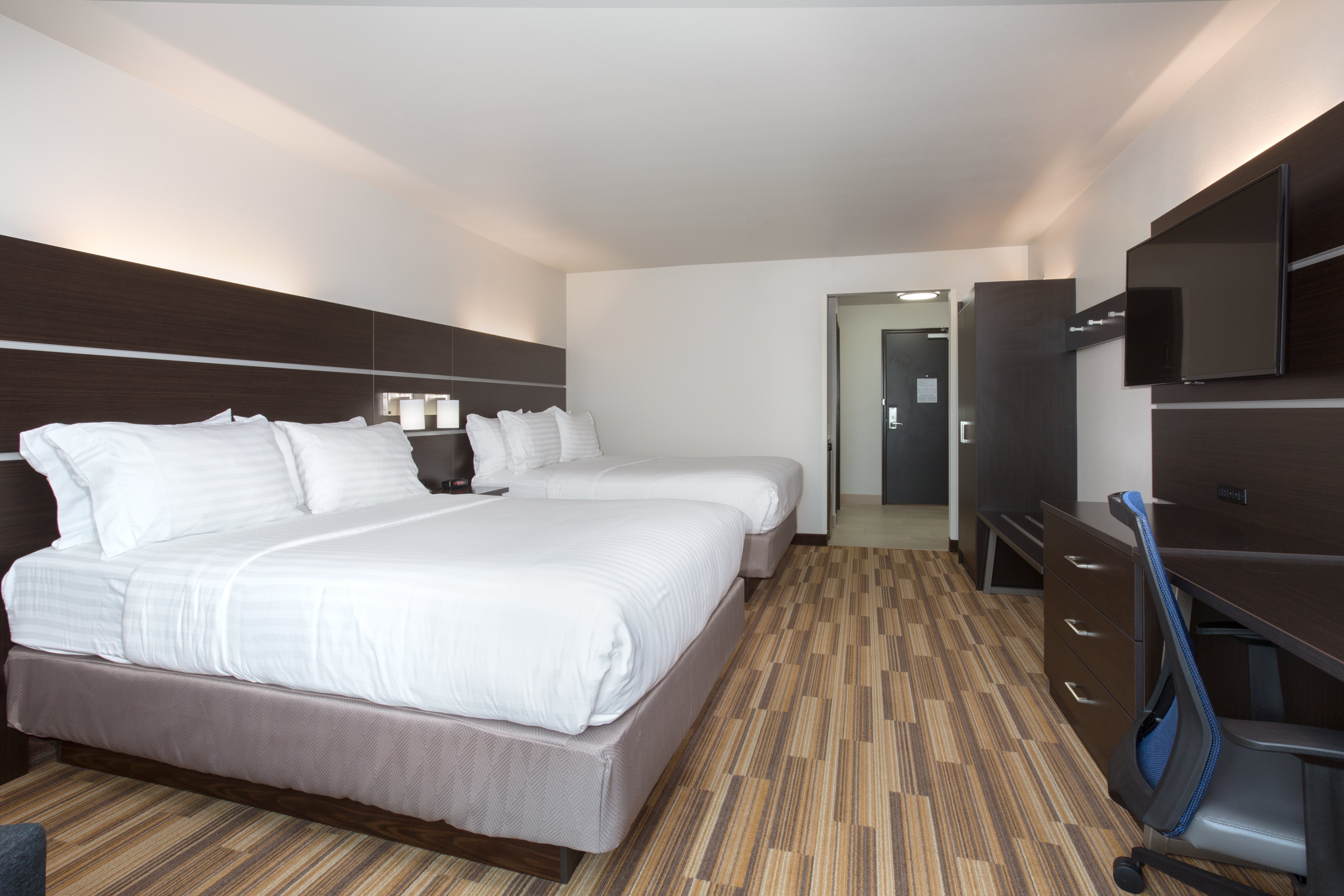 holiday inn express and suites lincoln i 80