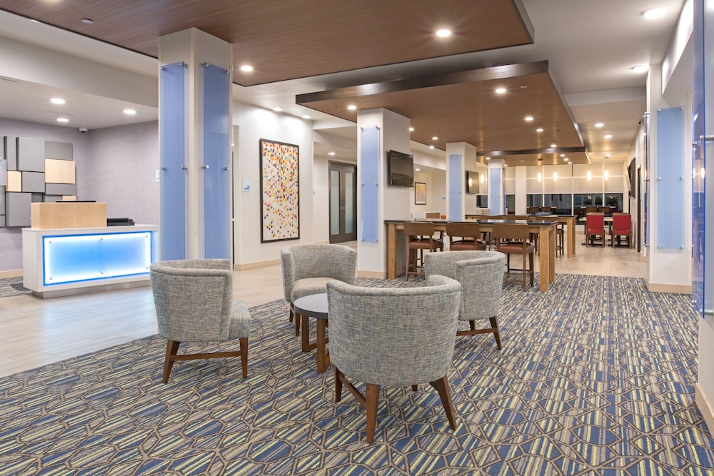 holiday inn express and suites lincoln i 80
