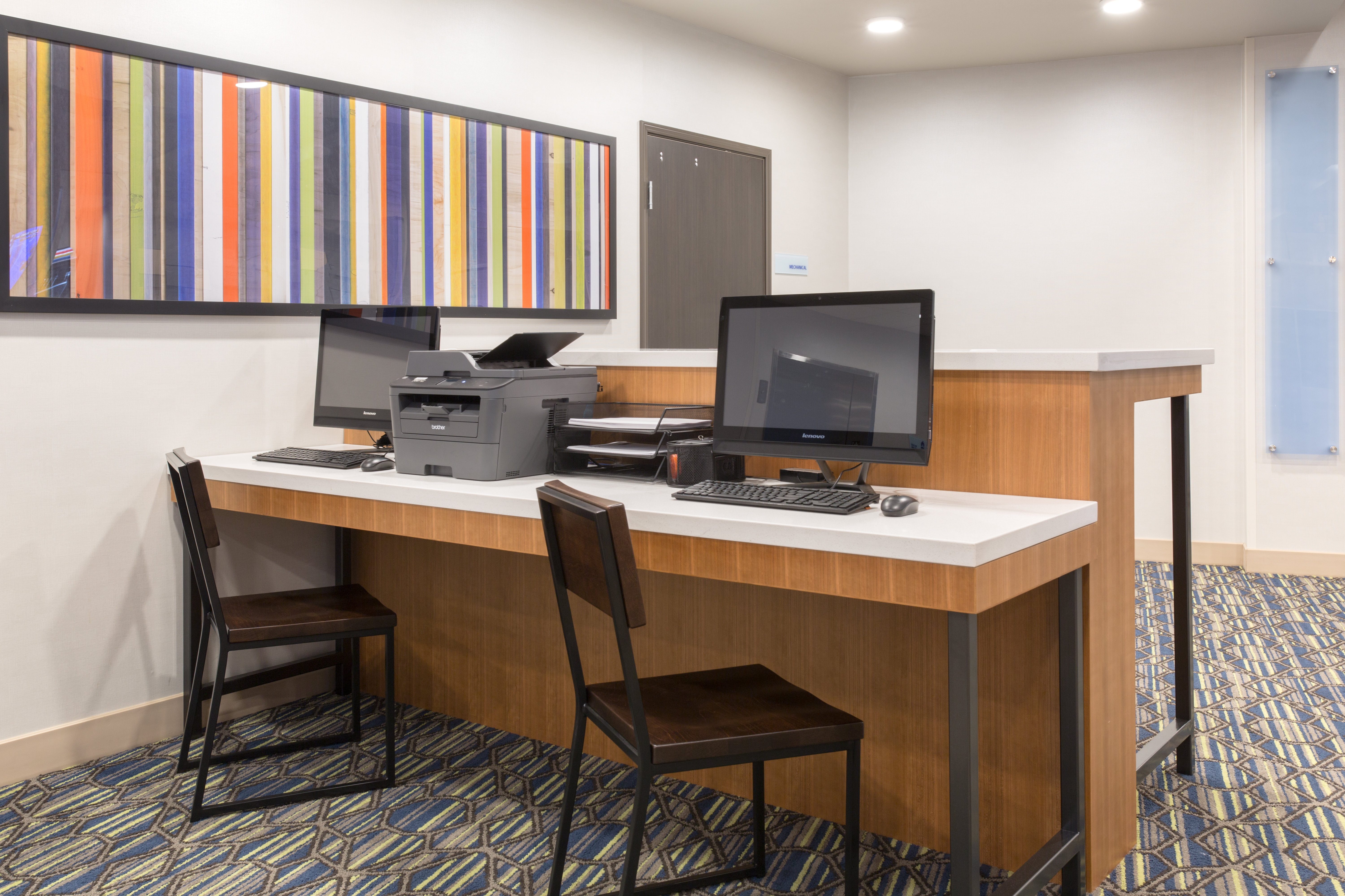 holiday inn express and suites lincoln i 80