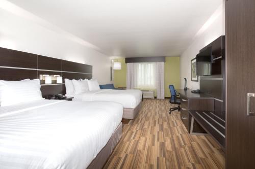 holiday inn express and suites lincoln i 80