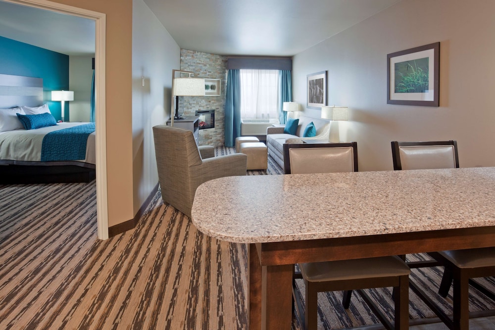 grandstay hotel and suites