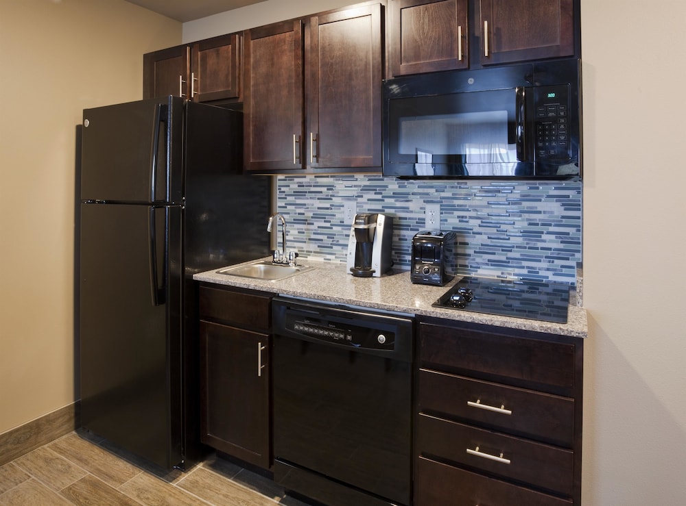 grandstay hotel and suites