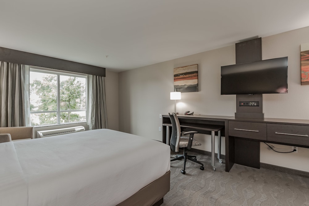 holiday inn mishawaka by ihg
