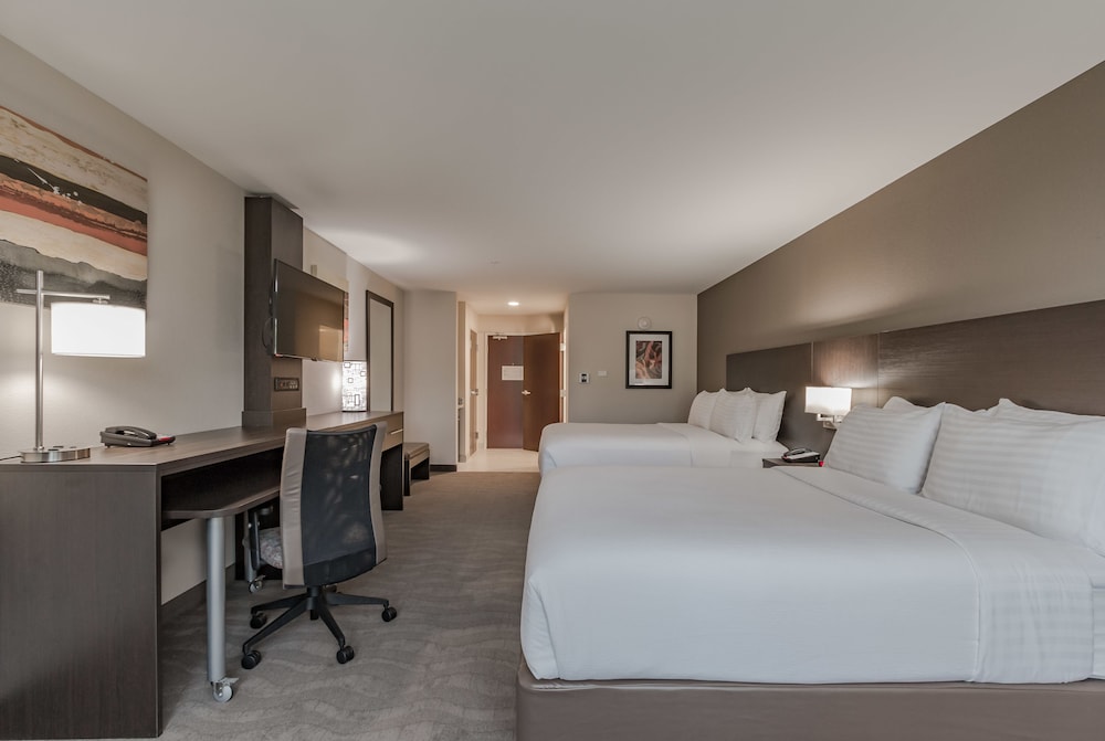 holiday inn mishawaka by ihg