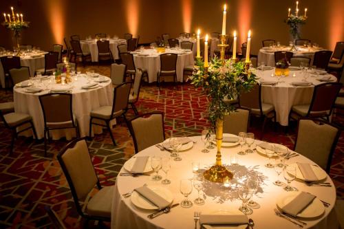 holiday inn mishawaka by ihg