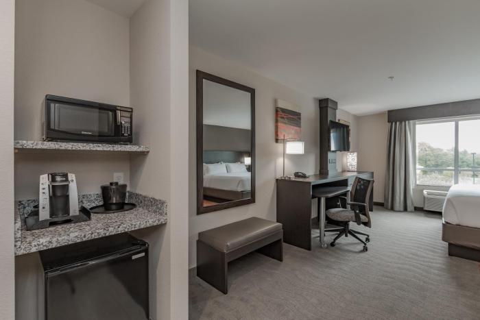 holiday inn mishawaka by ihg